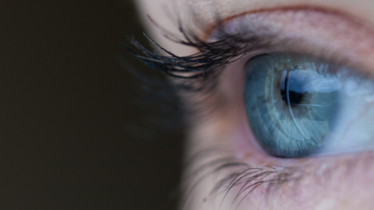 Mejorar la vista naturalmente Y prevenir visión borrosa
